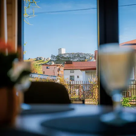 בית נופש Polna 31 *